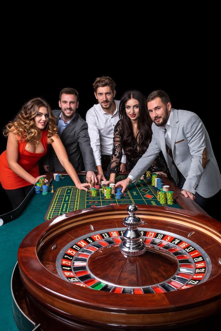 Live blackjack table on bwinbet365 link mobile app Live blackjack table streamed on phone screen